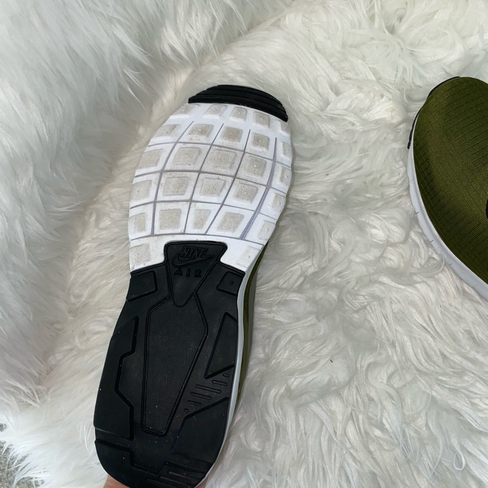 Nike Tennis Shoes - Picture 2 of 2